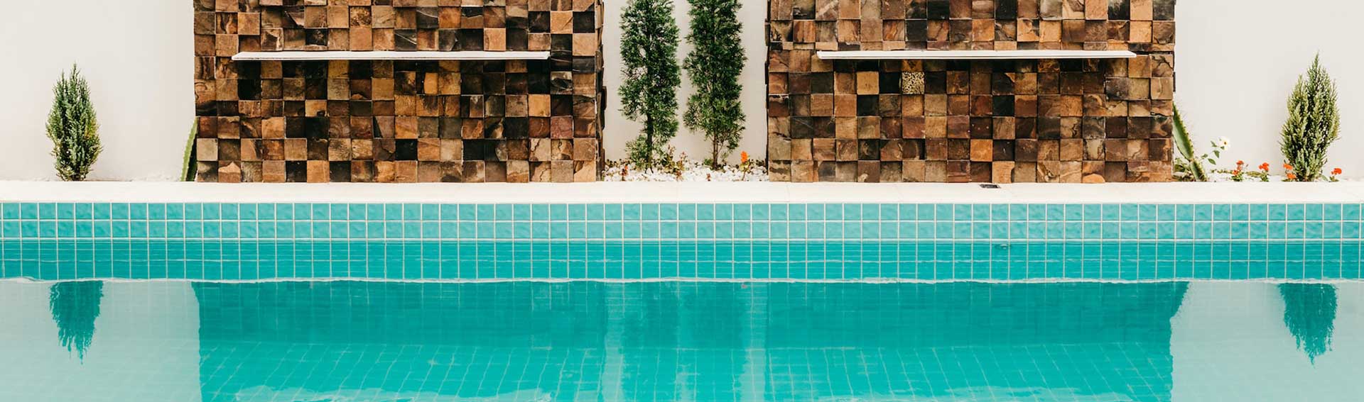 Image presents Pool and Outdoor Tiling
